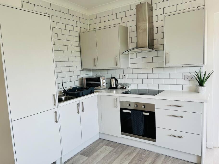 2 Bedroom Holiday Home In The Heart Of West Wales St Clears Εξωτερικό φωτογραφία