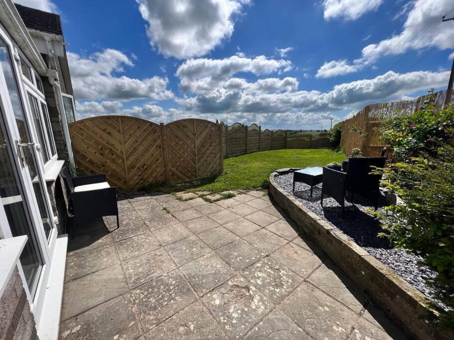 2 Bedroom Holiday Home In The Heart Of West Wales St Clears Εξωτερικό φωτογραφία